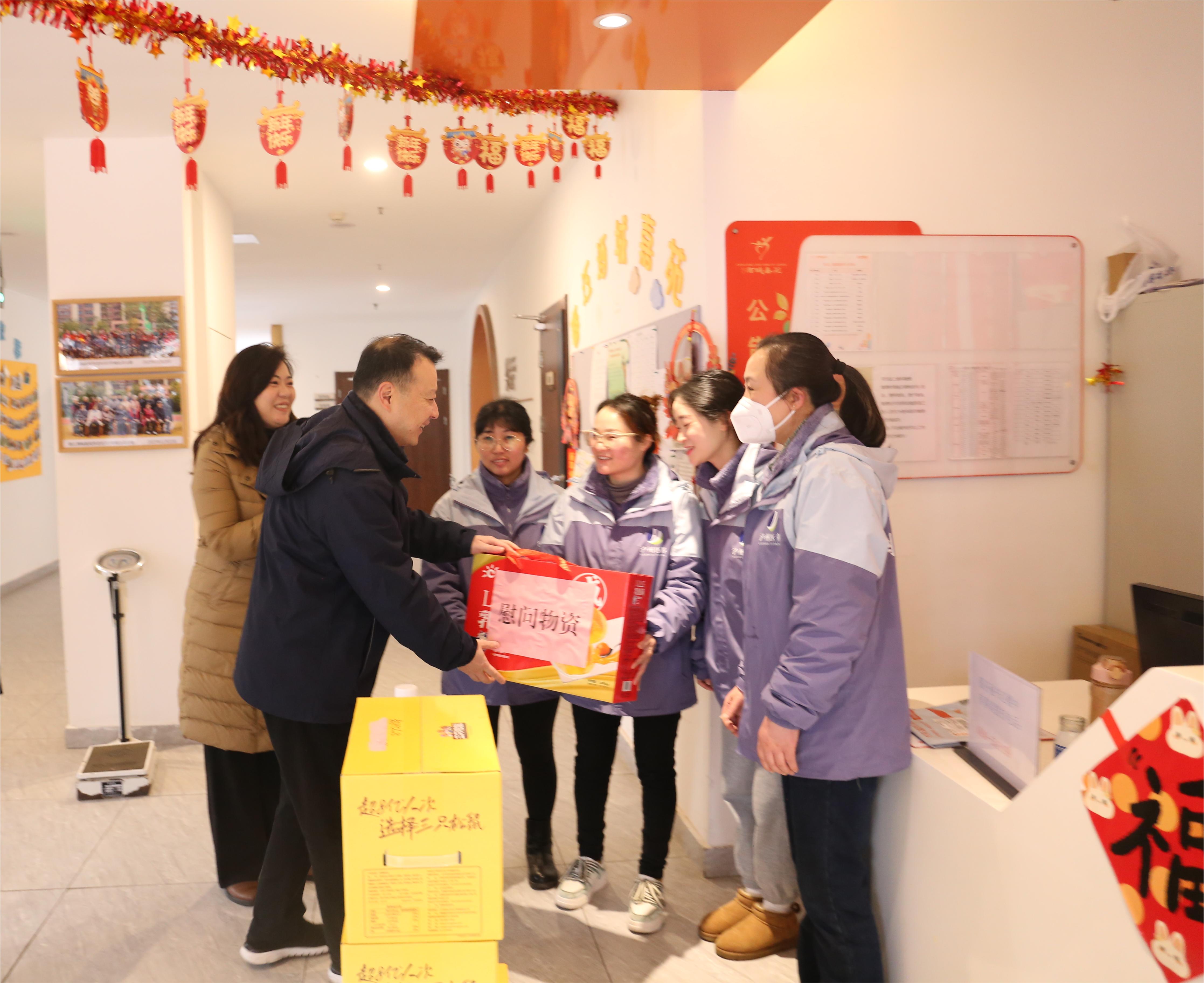 西南醫投集團開展春節前走訪慰問工作