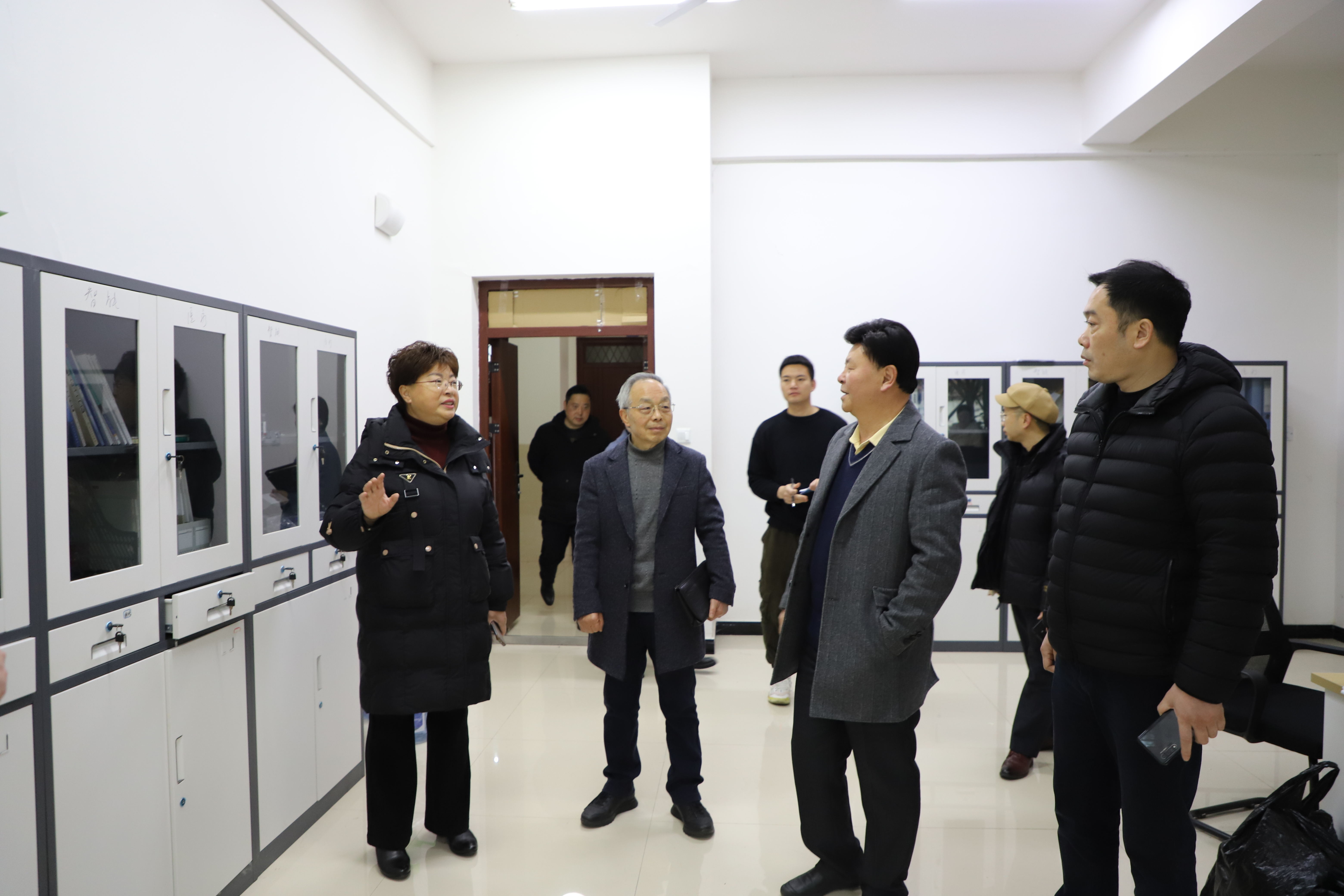 瀘州醫學教育投資管理有限公司協同瀘州醫療器械職業學院、西南醫科大附屬醫院衛生學校開展春期開學綜合檢查