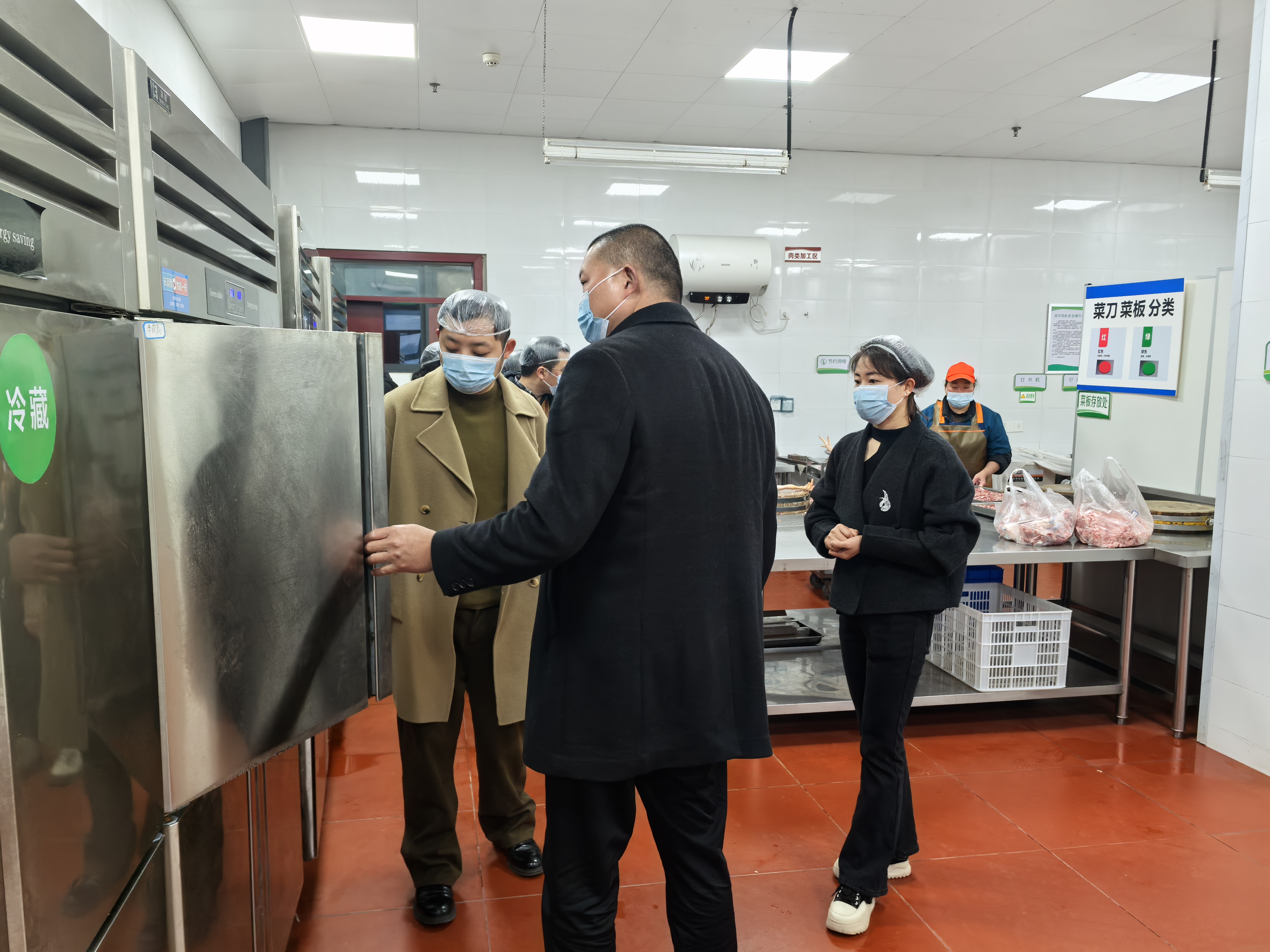 西南醫投集團旗下方源公司開展醫培中心開學前安全檢查工作